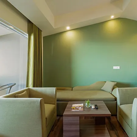 Sterling Mussoorie Hotel Exterior photo