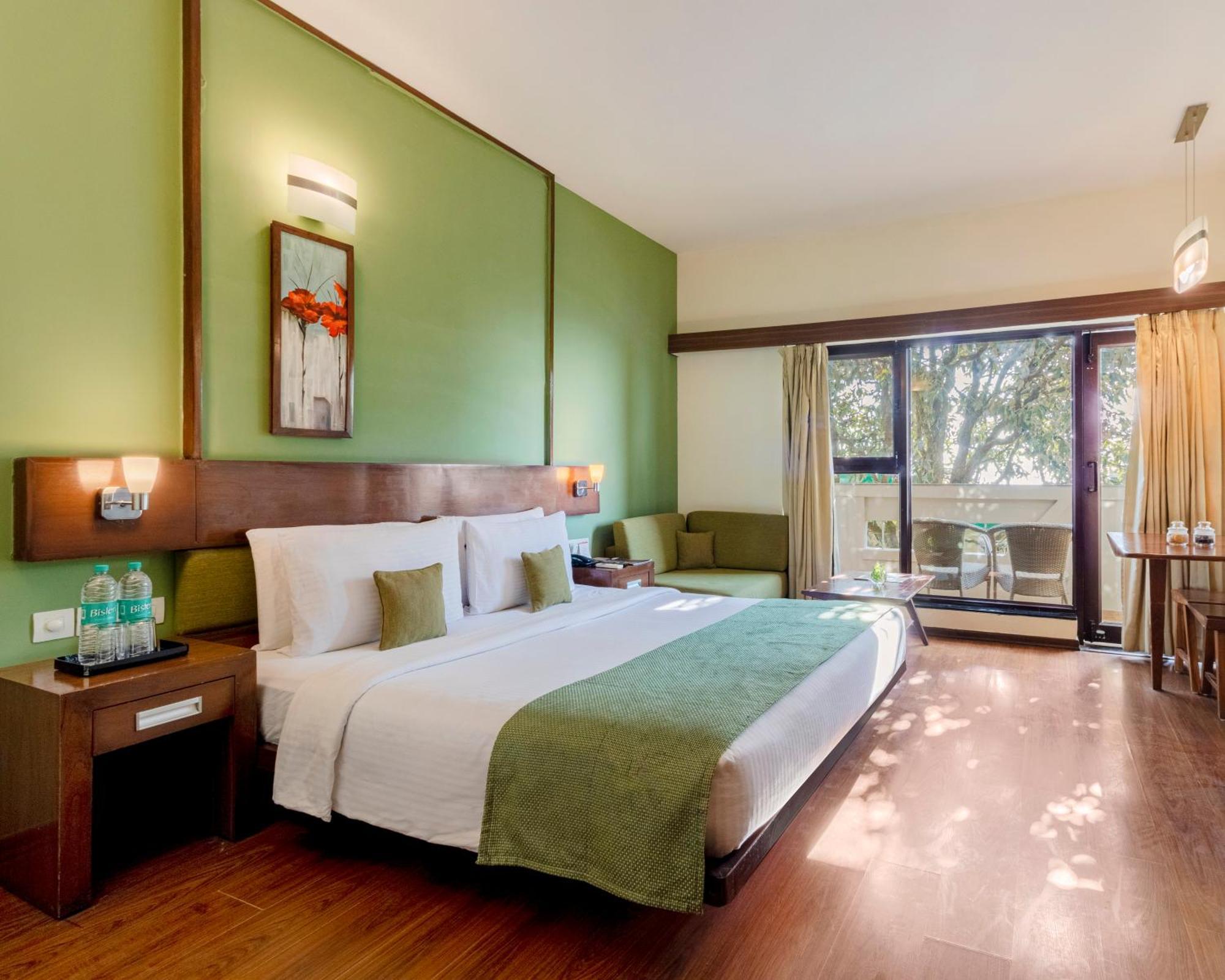 सहारा Sterling 4*