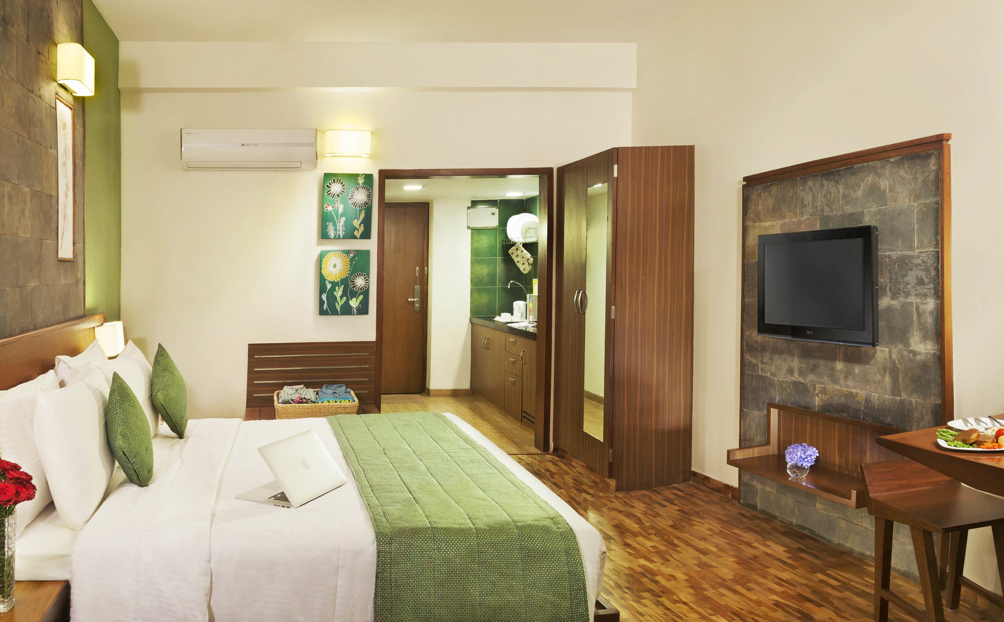 सहारा Sterling Mussoorie